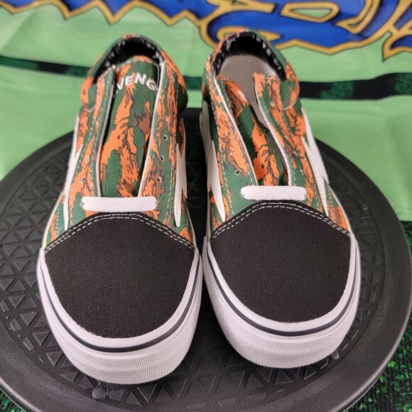 REVENGE x STORM II Vol 1 Old Skool Skate Shoes Size 5 Orange Green Camouflage main image 4